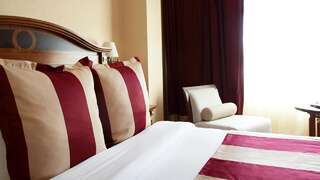 Отель Crowne Plaza Minsk Hotel Минск Двухместный клубный номер с 1 кроватью - Для некурящих-1