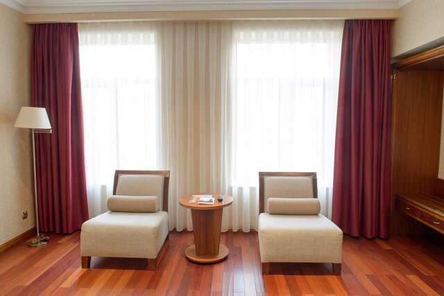 Отель Crowne Plaza Minsk Hotel Минск-9